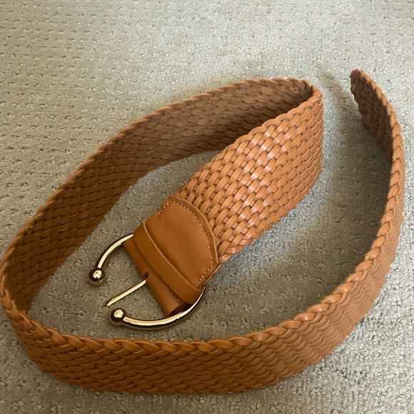 Tan Woven Belt with Gold Buckle - Picture 4 of 6
